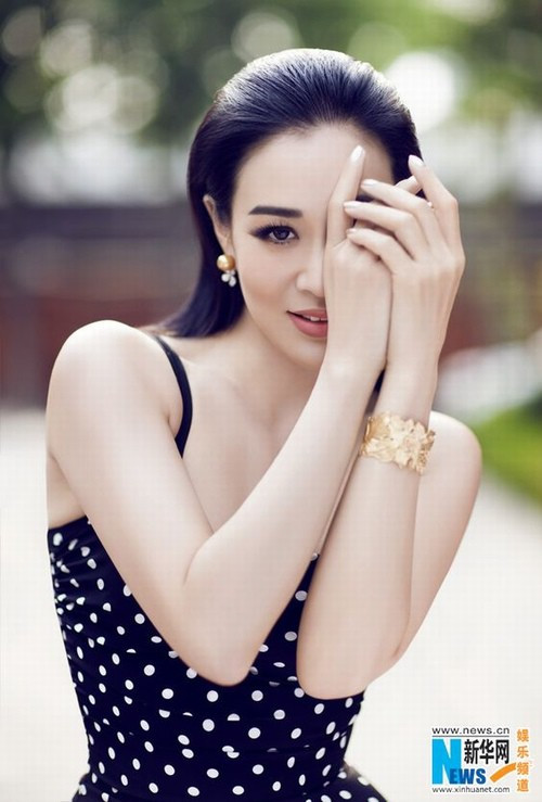 Mỹ nhân gợi cảm nhất Châu Á Chung Lệ Đề rạng rỡ đón sinh nhật tuổi 50 bên chồng trẻ ảnh 6