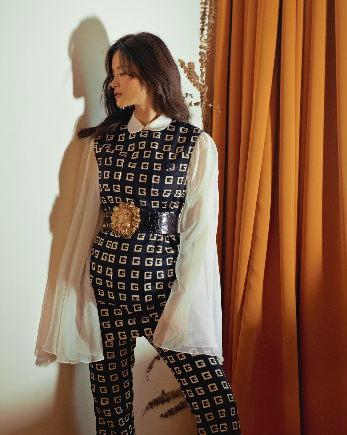 Đông Nhi diện váy xuyên thấu, khoe ảnh bụng bầu đón sinh nhật tuổi 32 ảnh 6