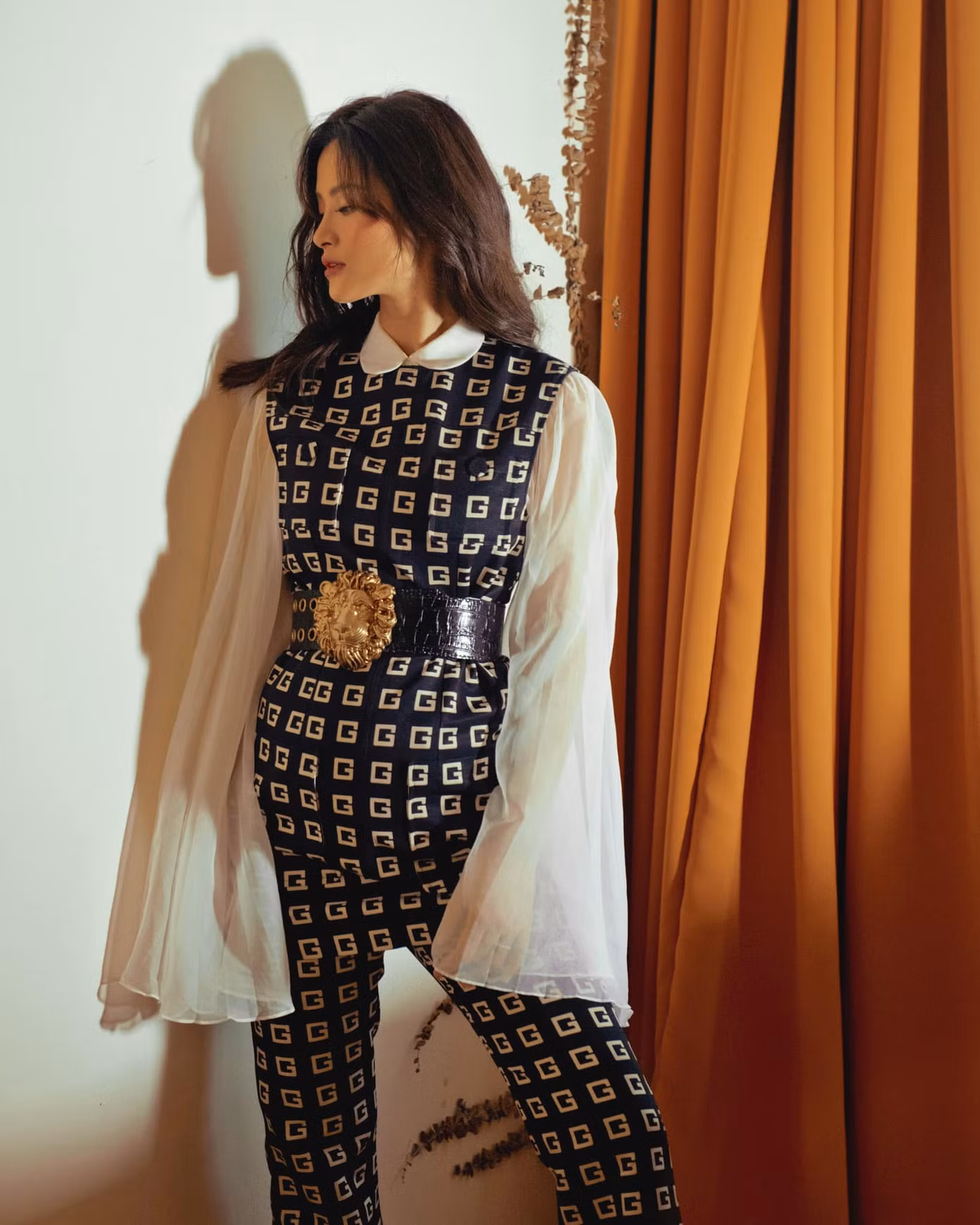 Đông Nhi diện váy xuyên thấu, khoe ảnh bụng bầu đón sinh nhật tuổi 32 ảnh 6