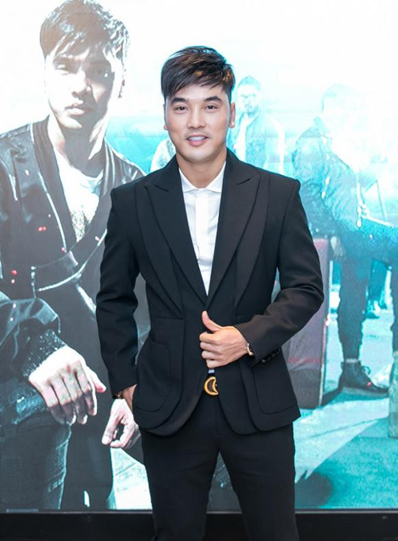 Ưng Hoàng Phúc kể thời 'bầu show phải đem vài bao tải đi để đựng tiền' sau mỗi đêm diễn ảnh 2