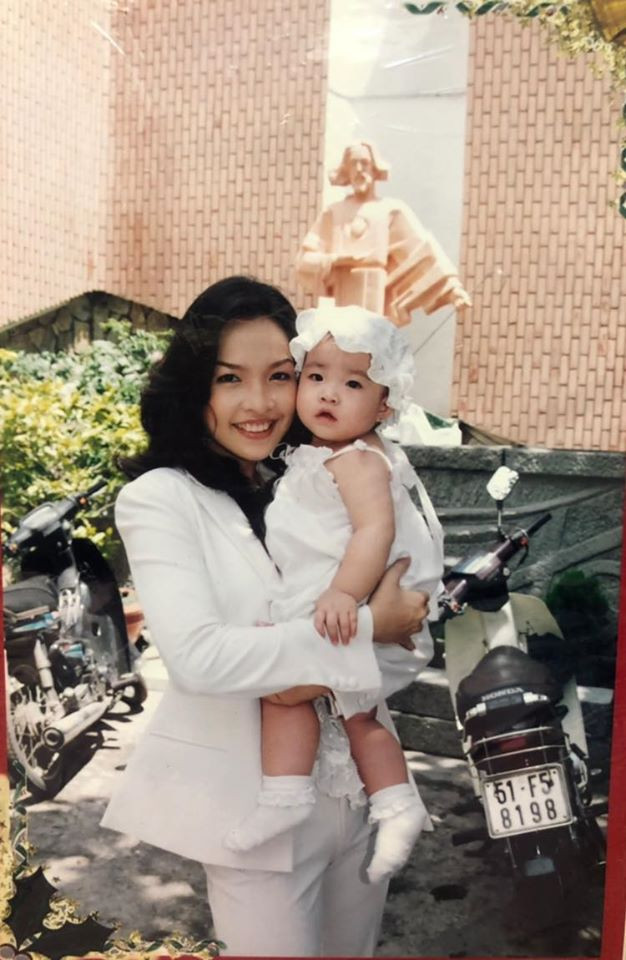 Hiền Thục lần đầu chia sẻ ảnh tuổi đôi mươi bên con gái nhỏ 1 tháng tuổi ảnh 4