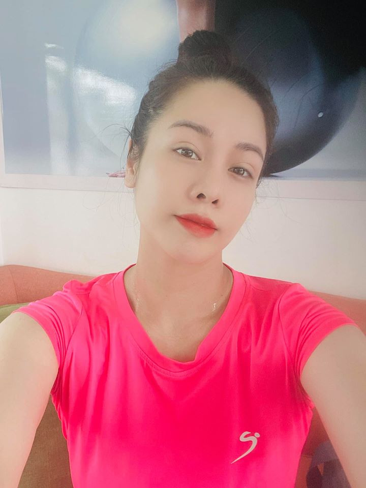 Giữa ồn ào tình cảm với Titi (HKT), Nhật Kim Anh vẫn rạng rỡ khoe xe mới tậu tiền tỷ ảnh 4