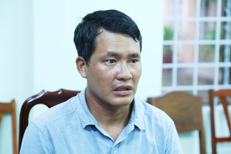 Tạm giữ đối tượng dùng dao giết chết bạn trai của vợ ảnh 1