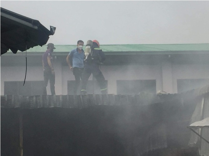 Cháy lớn tại công ty sản xuất giày ở Bình Dương ảnh 3