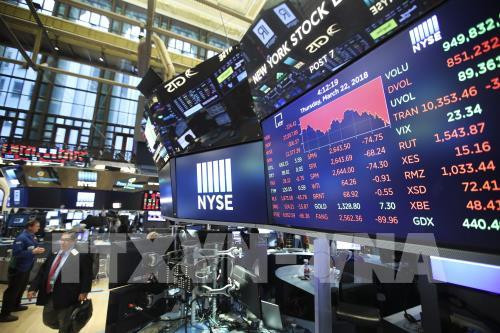 Trấn an trong tâm 'địa chấn' chứng khoán ảnh 1 Trấn an trong tâm 'địa chấn' chứng khoán ảnh 1