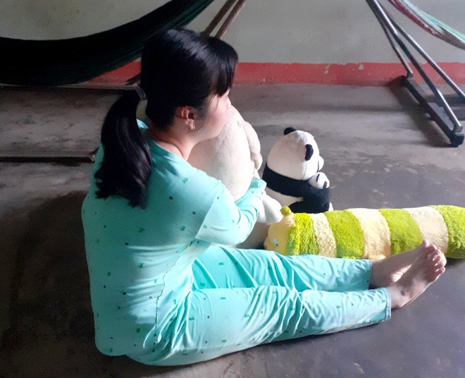 Cha được tại ngoại, con bị tạm giam vì hiếp dâm khiến cô gái 20 tuổi mang thai ảnh 1