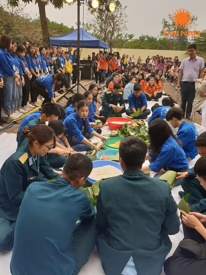 Tấm bánh nghĩa tình mùa 9: Tết của sự sẻ chia ảnh 2