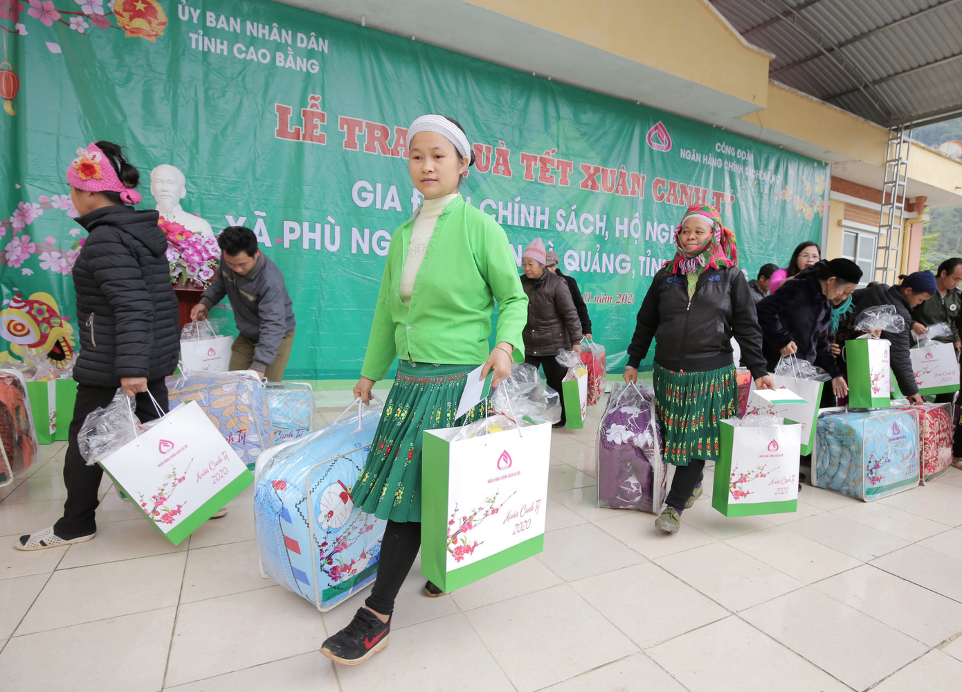 Ấm áp những mùa xuân yêu thương ảnh 3