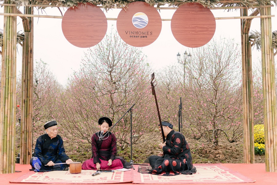Ngọc Hoàng và các táo vi hành quên lối về ở ‘Đảo hoa đào’ ảnh 11