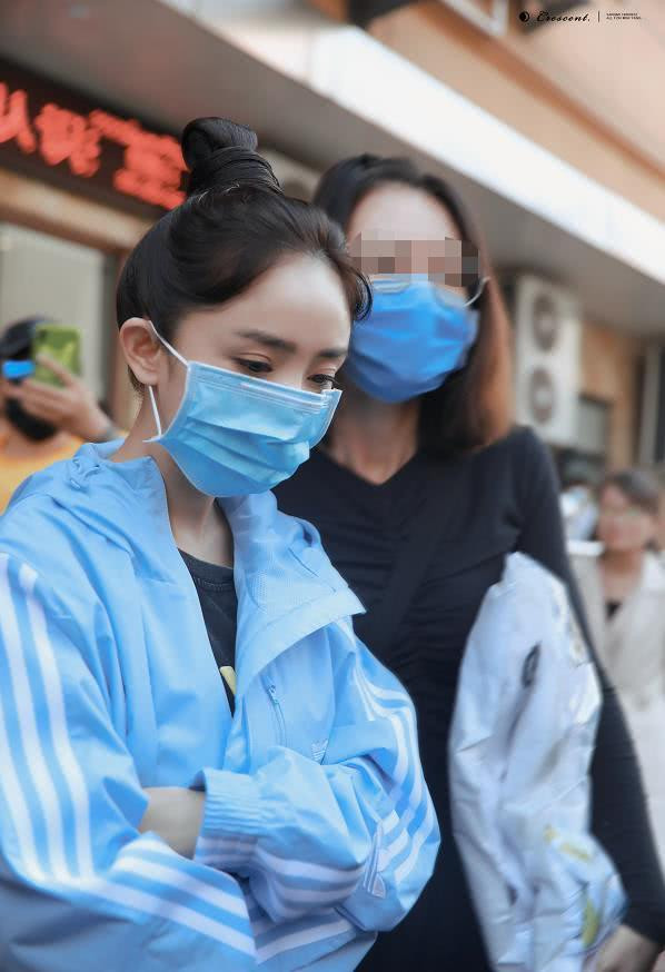 Fan C-biz lại đứng ngồi không yên về tin đồn “hot” Dương Mịch với tình trẻ Ngụy Đại Huân ảnh 5