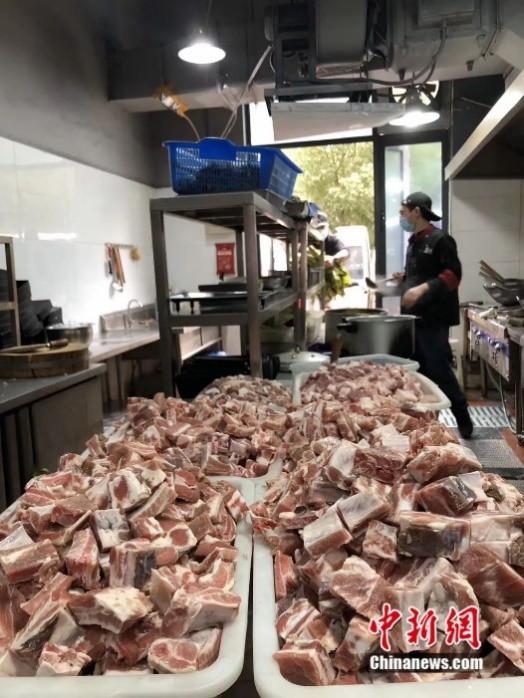 Đại sứ thanh niên “Cô gái áo mưa” được Liên Hợp Quốc đề xuất khen thưởng ảnh 4