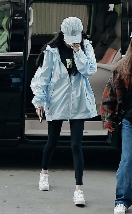 Fan C-biz lại đứng ngồi không yên về tin đồn “hot” Dương Mịch với tình trẻ Ngụy Đại Huân ảnh 3