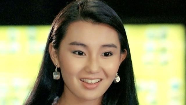 “Nữ thần” sắc đẹp U50: Gia sản tiền tỷ, 30 năm vẫn lái chiếc xe cũ và thích mua đồ vỉa hè ảnh 16