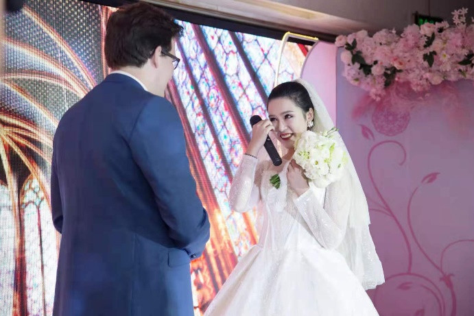 Câu chuyện tình yêu xuyên biên giới đáng ngưỡng mộ của cô gái trẻ 9X ảnh 1