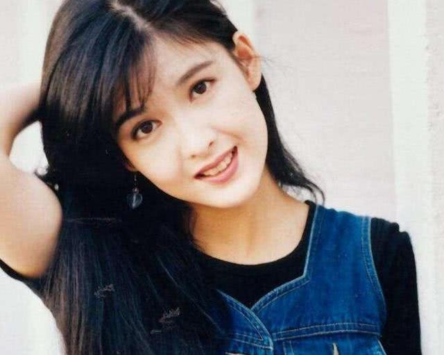 “Ngọc nữ” 52 tuổi như gái 18: Quyết tâm không sinh con để giữ “khuôn mặt búp bê“ ảnh 7