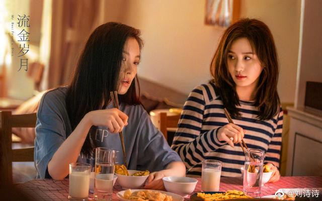 “Tiên tỷ” diện chiếc áo nhìn qua tưởng 'nhà quê”, khi biết giá “khủng”, fan phát “sốt” ảnh 3