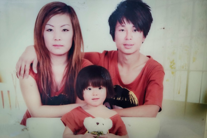 Cảm động bé gái 11 tuổi nhặt phế liệu gom tiền giành tặng bố mẹ lễ thất tịch đáng nhớ ảnh 8