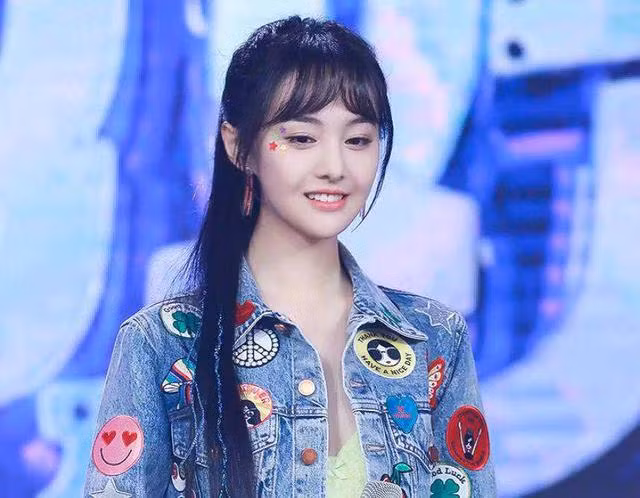 Nữ diễn viên “vạ miệng” nhất showbiz Hoa ngữ: Một lời nói đủ để dậy “sóng” các fandom ảnh 7