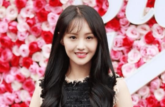 Câu chuyện gây sốc đằng sau ánh hào quang của những nghệ sĩ trẻ sống chung với bệnh tật ảnh 9