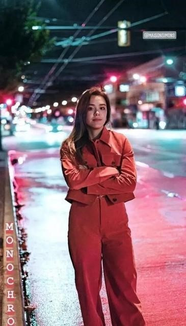 Con gái Chung Lệ Đề khoe ảnh áo tắm “đốt mắt” fan, với “eo con kiến, hông quả đào“ ảnh 8