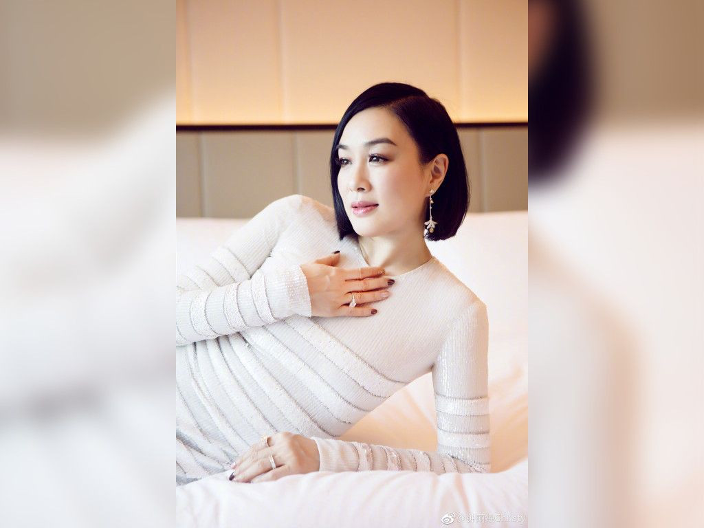 “Quả bom gợi cảm gốc Việt” Chung Lệ Đề tuổi ngũ tuần với phát ngôn gây sốc mình là gái 22 ảnh 7