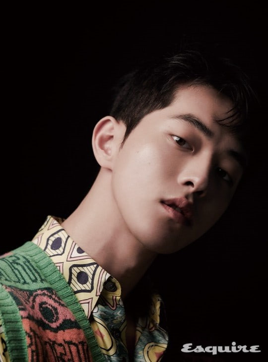 K-biz 20/5: Không phải Hyun Bin, Song Hye Kyo đang hẹn hò ai? Song Joong Ki đóng phim mới? ảnh 5