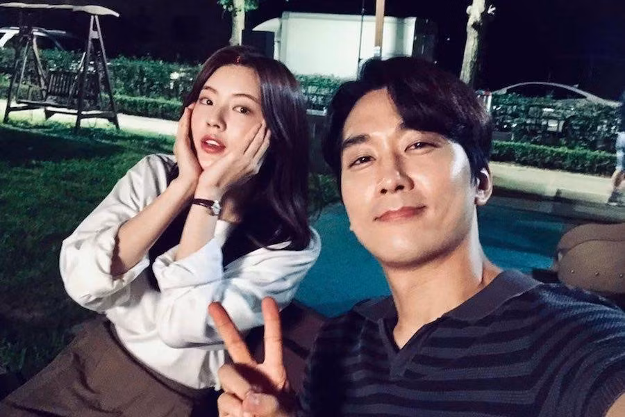 K-biz 20/5: Không phải Hyun Bin, Song Hye Kyo đang hẹn hò ai? Song Joong Ki đóng phim mới? ảnh 8