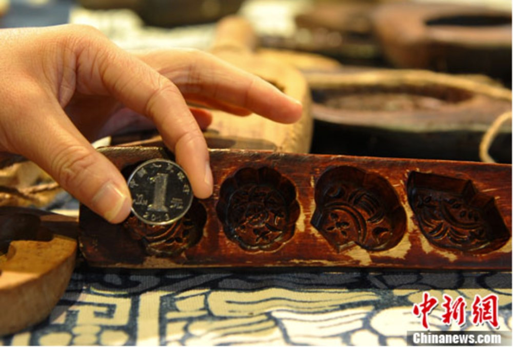 Bí ẩn sau những khuôn bánh Trung Thu cổ xưa tinh xảo nhất và tục thờ trăng bái thần ảnh 6