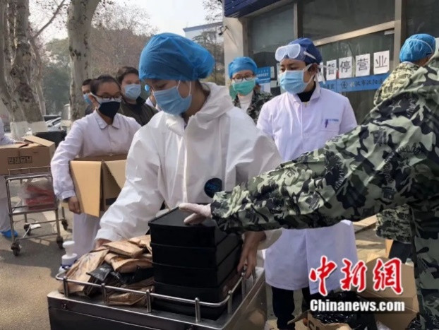 Đại sứ thanh niên “Cô gái áo mưa” được Liên Hợp Quốc đề xuất khen thưởng ảnh 2