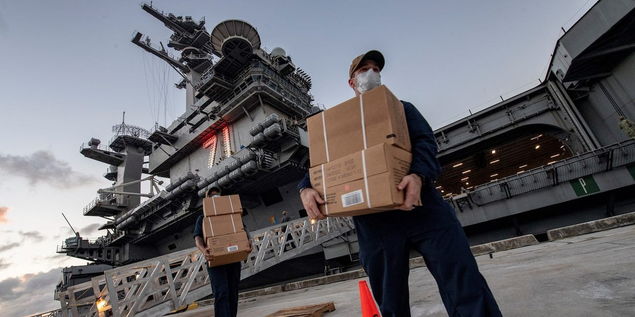 Tàu sân bay Mỹ lây COVID-19 từ đội bay, không phải từ chuyến thăm Việt Nam ảnh 2