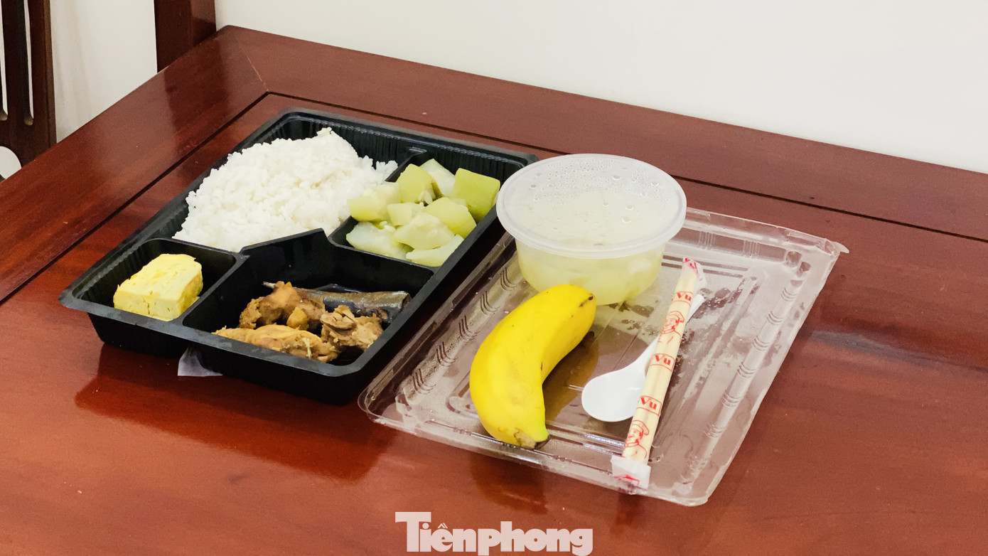 Bên trong khu cách ly dịch bệnh Covid-19 gần sân bay Tân Sơn Nhất ảnh 8