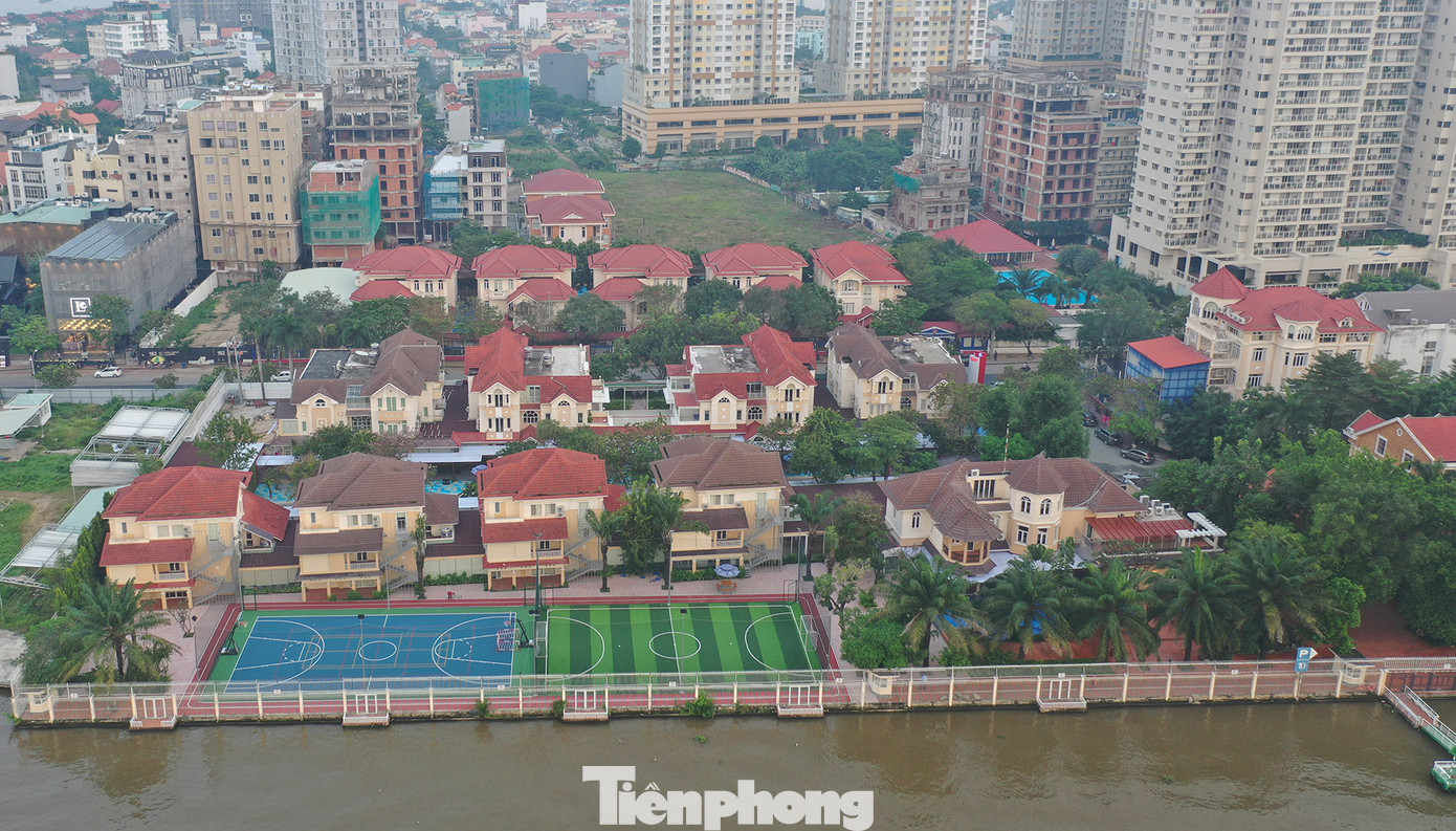 Cận cảnh biệt thự, chung cư cao cấp Thảo Điền bức tử sông Sài Gòn ảnh 1