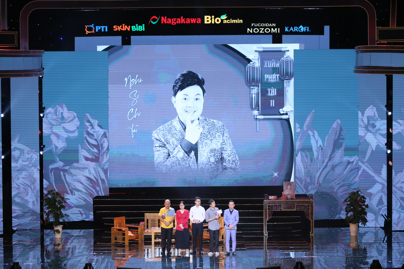 Hoài Linh rưng rưng nhớ Chí Tài, cảm ơn người nhận lời diễn cùng anh thay nam danh hài ảnh 4