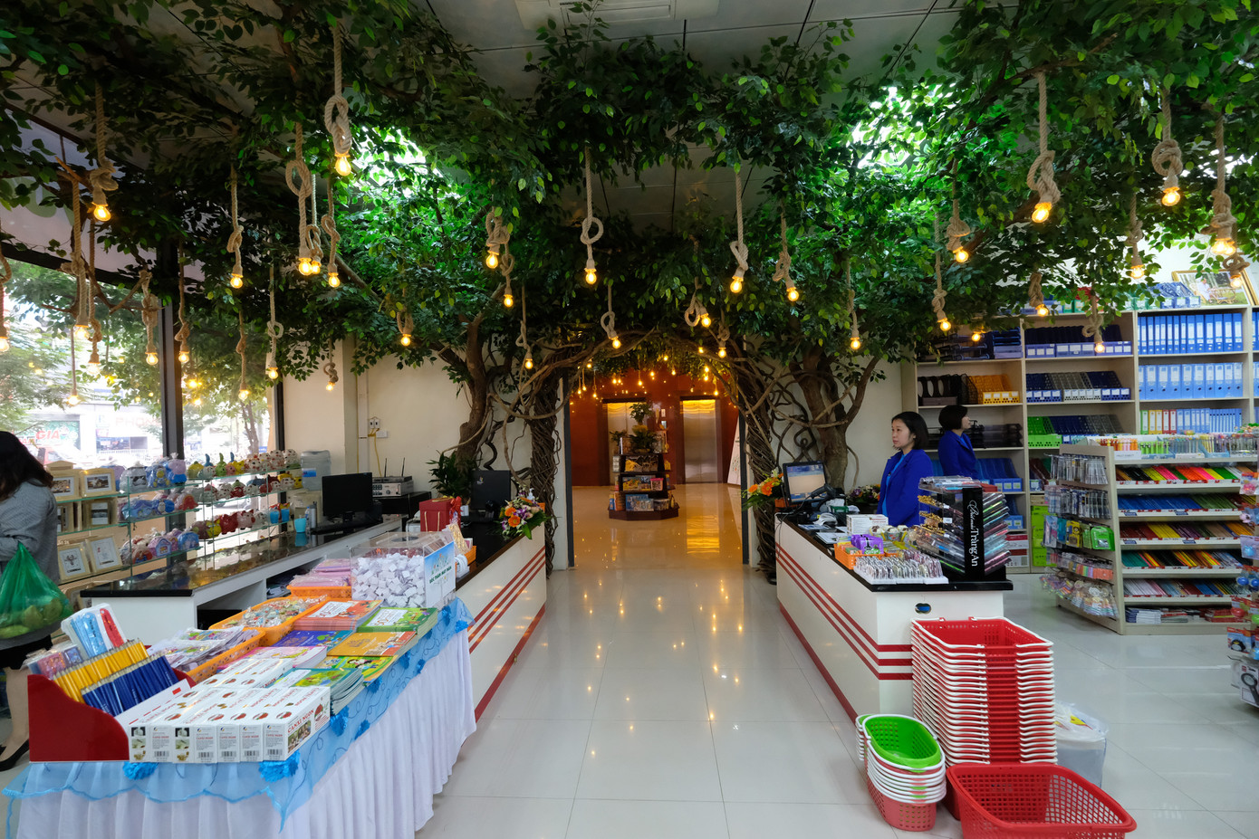 Vườn Tri thức Việt - Không gian văn hoá sáng tạo hút giới trẻ ảnh 8