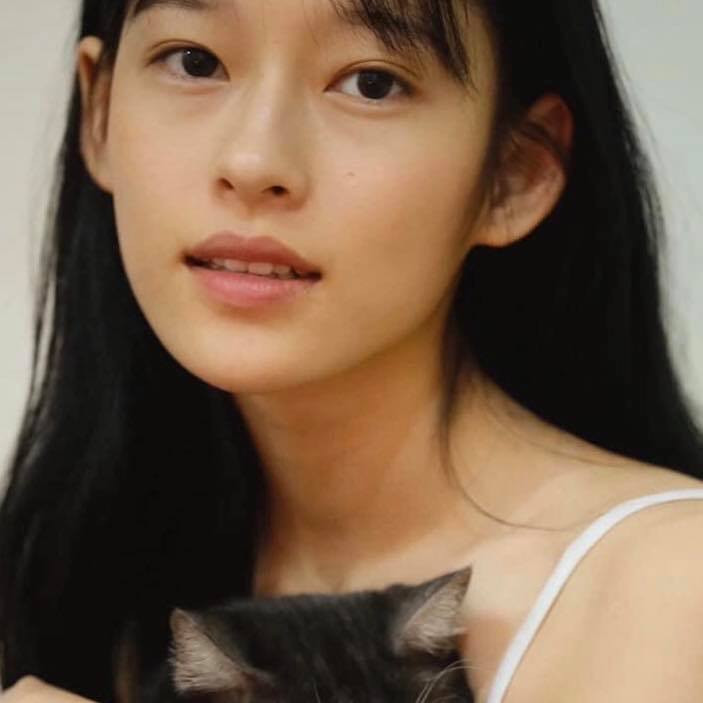 Cô gái Việt làm điên đảo Weibo vì giống Chương Tử Di: Tưởng ai hóa ra nàng thơ của Erik ảnh 11