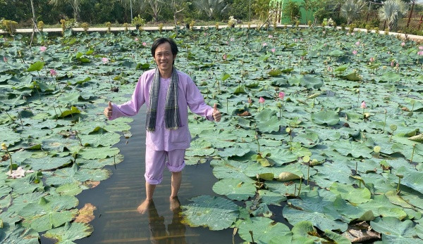 NSƯT Hoài Linh lần đầu nói về phẫu thuật thẩm mỹ: “Tôi cũng muốn làm da níu kéo tuổi xuân“ ảnh 2