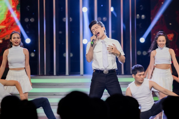 Gương Mặt Thân Quen: Phạm Việt Thắng nhận cơn mưa lời khen với tạo hình ca sĩ Ngọc Sơn ảnh 2