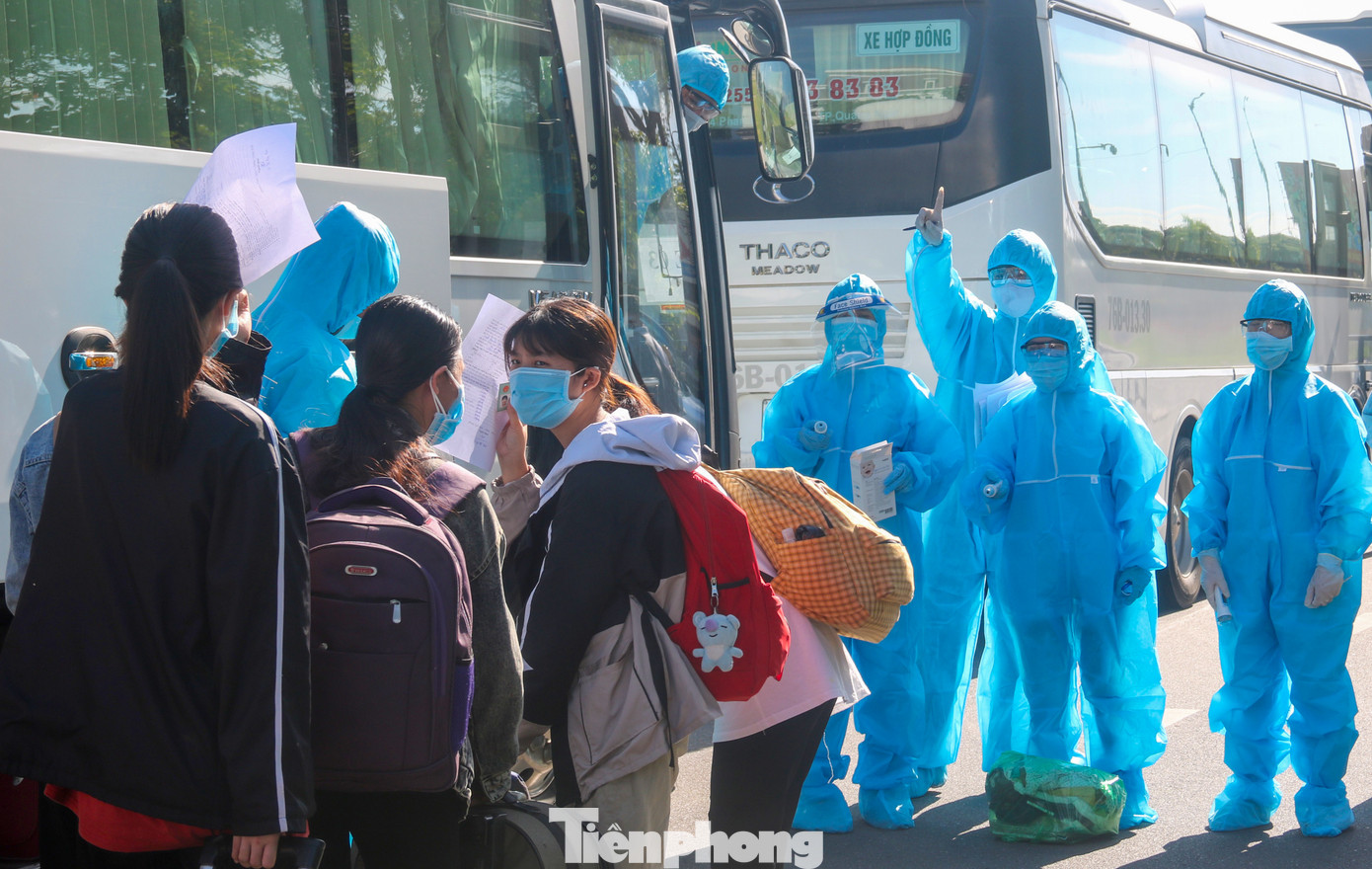 Hơn 700 người dân Quảng Ngãi mắc kẹt ở tâm dịch Đà Nẵng được 'giải cứu' ảnh 3