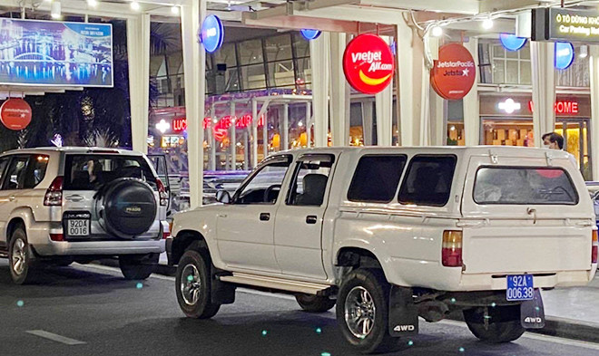 Xe biển xanh đưa 4 du khách diện cách ly ra sân bay, Giám đốc Sở Y tế nói gì? ảnh 3