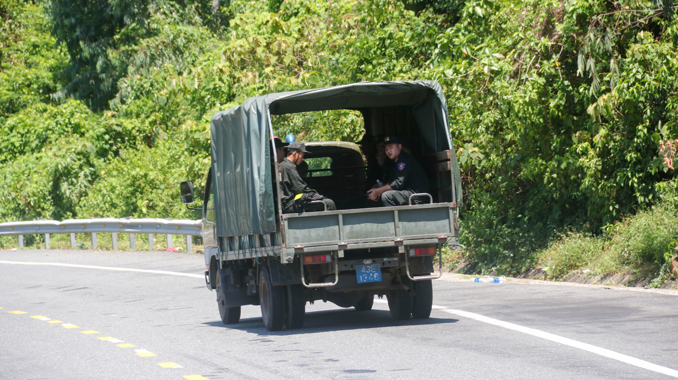 Hàng trăm chiến sĩ truy tìm sát nhân 'vượt ngục' trên rừng Hải Vân giữa nắng như đổ lửa ảnh 6