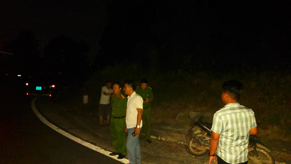 Xem lực lượng chức năng trắng đêm tổ chức vây bắt kẻ ‘vượt ngục’ lẩn trốn ở rừng Hải Vân ảnh 10