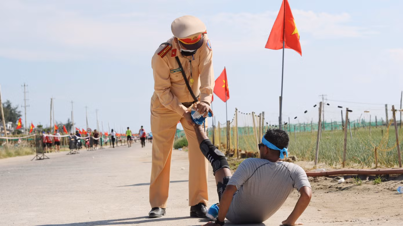 Tiền Phong Marathon 2020: Chạy dưới bóng cờ Tổ quốc ảnh 14