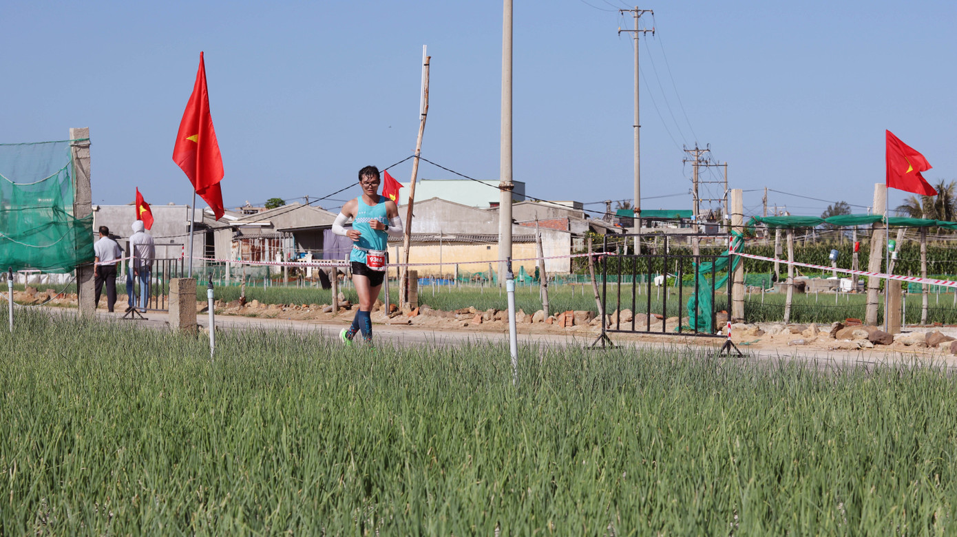 Tiền Phong Marathon 2020: Chạy dưới bóng cờ Tổ quốc ảnh 8