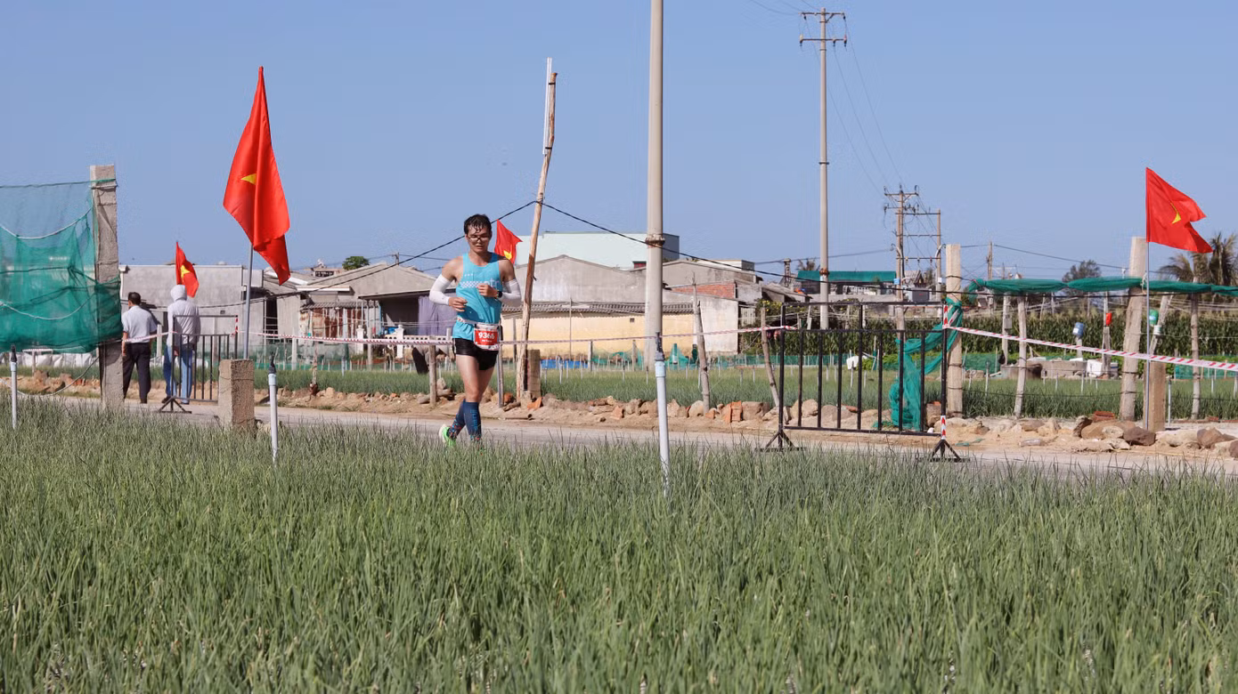 Tiền Phong Marathon 2020: Chạy dưới bóng cờ Tổ quốc ảnh 8