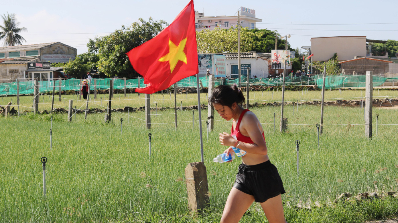 Tiền Phong Marathon 2020: Chạy dưới bóng cờ Tổ quốc ảnh 6