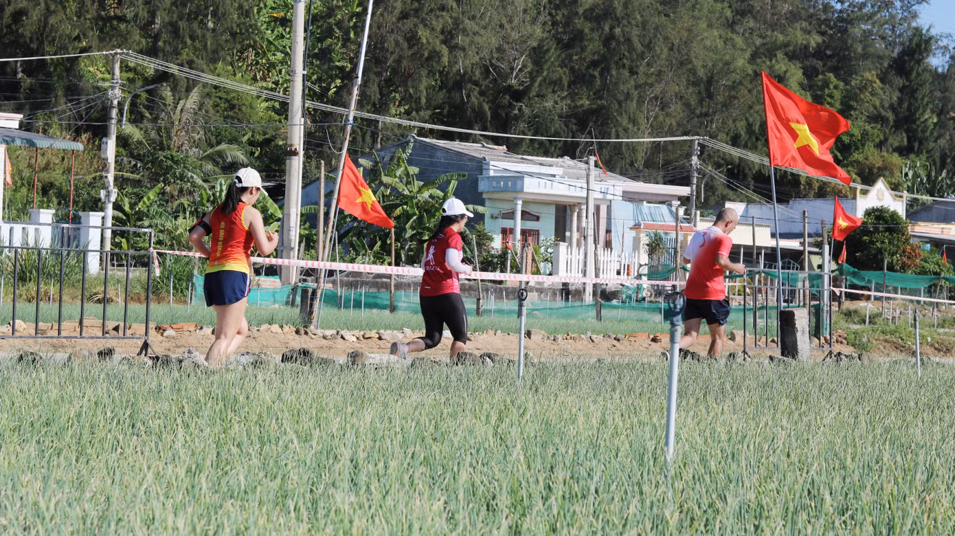 Tiền Phong Marathon 2020: Chạy dưới bóng cờ Tổ quốc ảnh 7