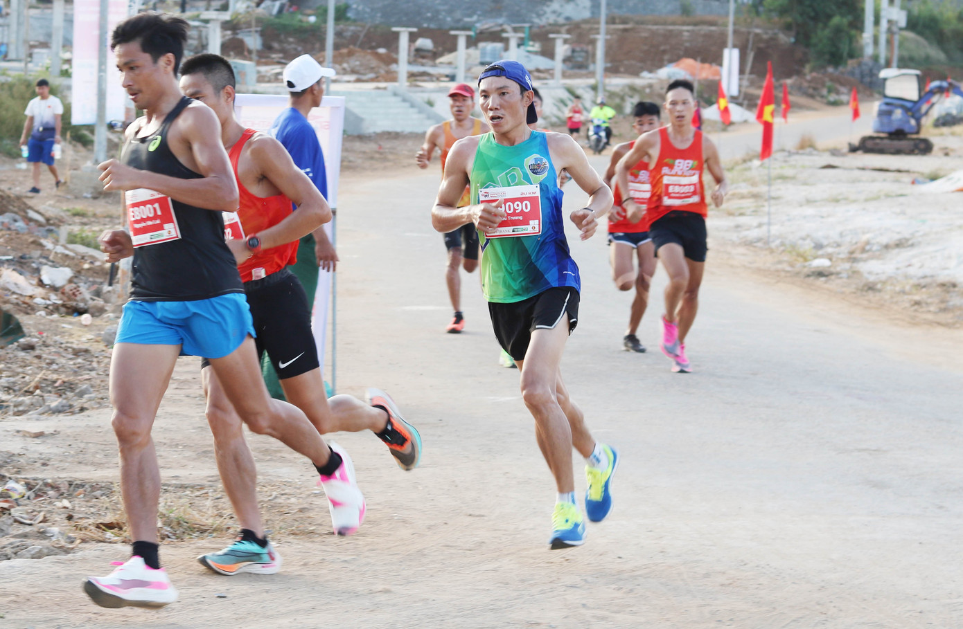 Tiền Phong Marathon 2020: Chạy dưới bóng cờ Tổ quốc ảnh 17