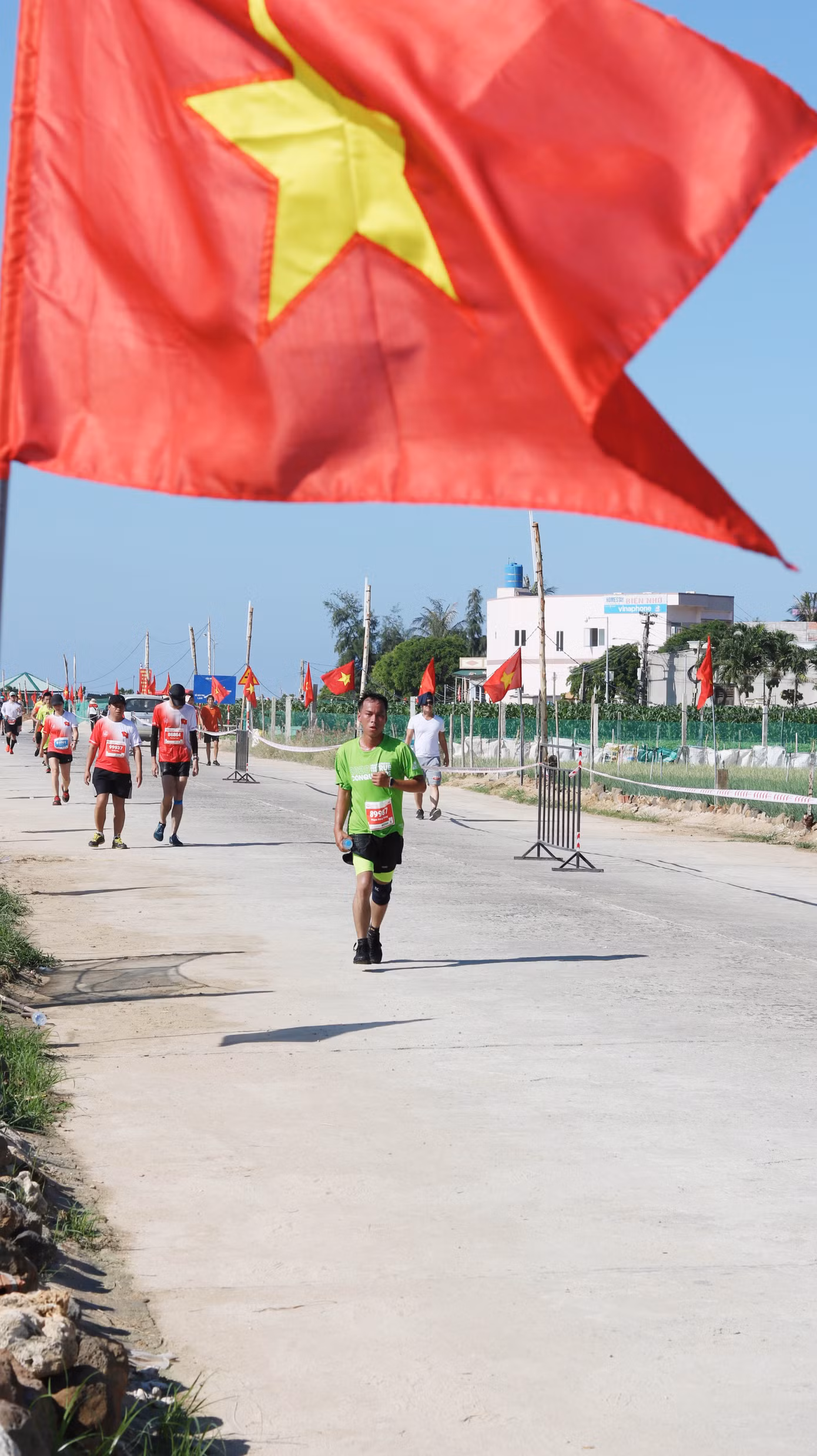 Tiền Phong Marathon 2020: Chạy dưới bóng cờ Tổ quốc ảnh 4