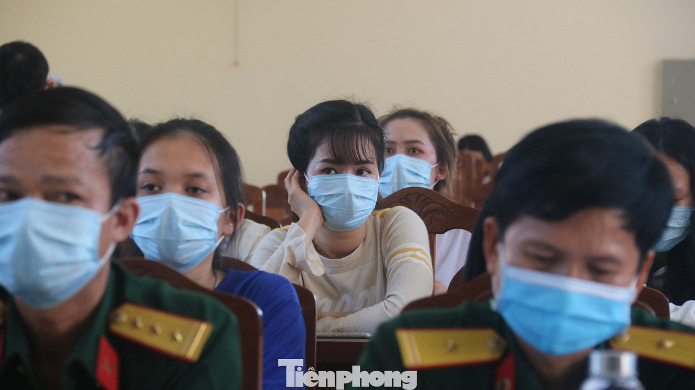 Niềm vui của 57 công dân sau 14 ngày cách ly ở doanh trại quân đội Đà Nẵng ảnh 3