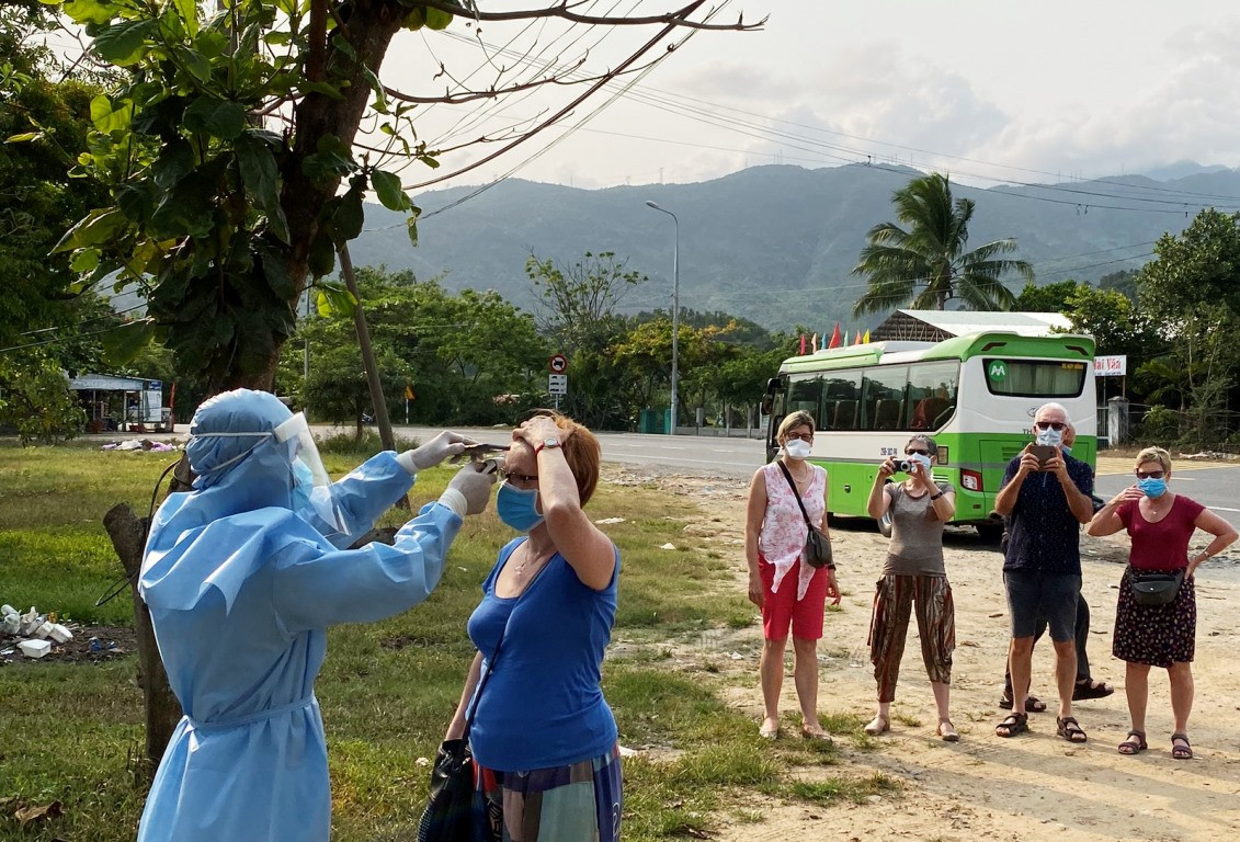 Đà Nẵng lập nhiều chốt kiểm soát người ra vào thành phố ảnh 1